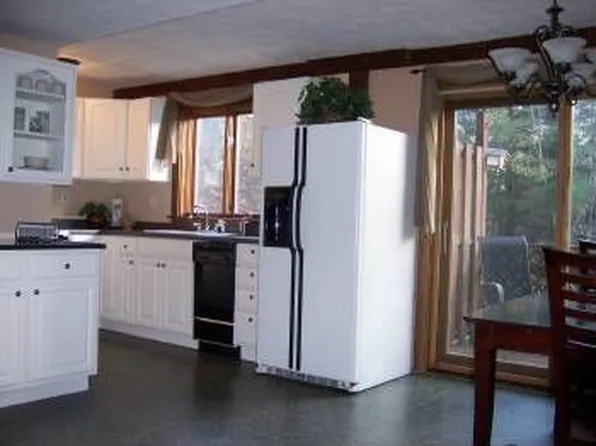 24 Whites Bridge Rd, Windham, ME 04062