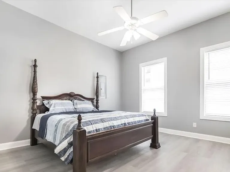 King Bedroom 1