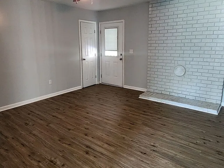 728 Bacon Rd — Photo 3