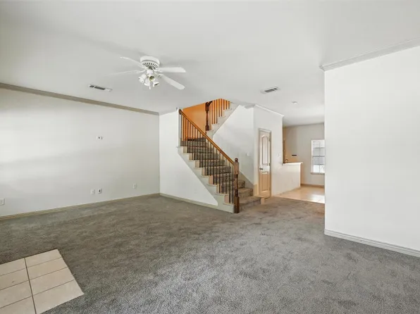 2353 Homewood Ln, Grand Prairie, TX 75050