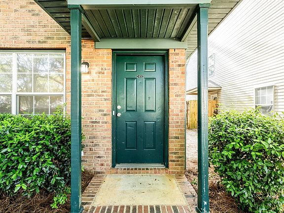 4th image of 2652 Tess Cir
