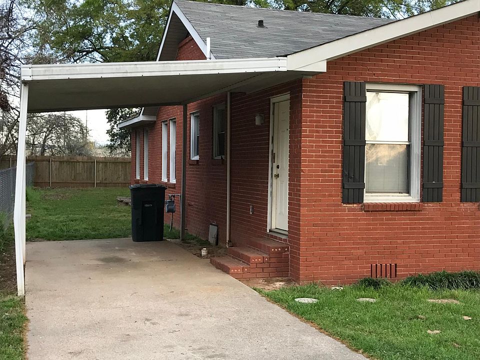 2nd image of 107 Loop St
