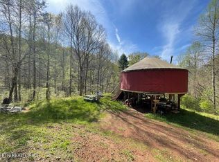 809 Highway 310, Englewood, TN 37329