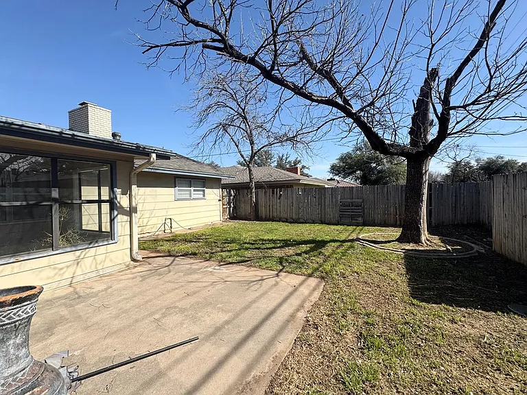 3219 Tanglewood Dr — Photo 15