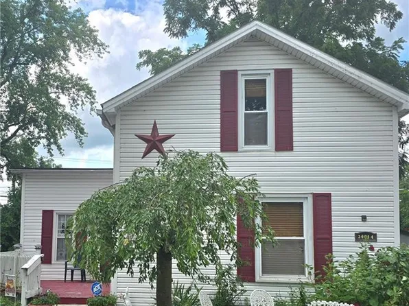24014 W 2nd St, Grand Rapids, OH 43522