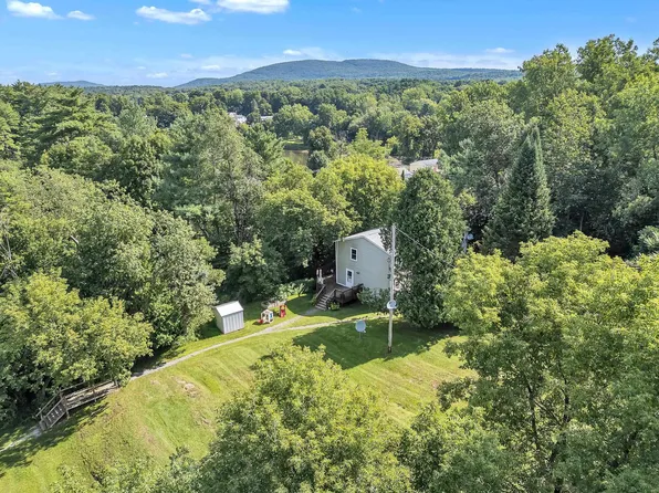 86 Ritchie Avenue, Milton, VT 05468