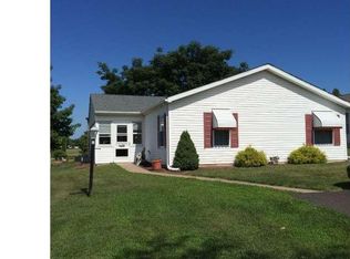 1 Juniper Cir, New Hope, PA 18938