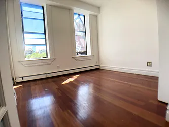 Rented by MOTION New York