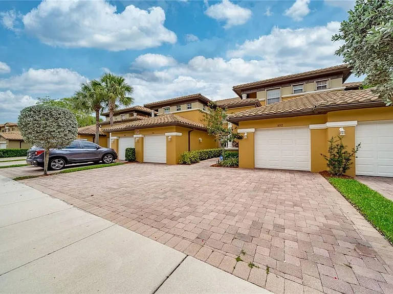 8012 NW 128th Ln — Photo 47