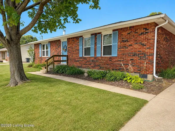 102 Heather Ct, Radcliff, KY 40160