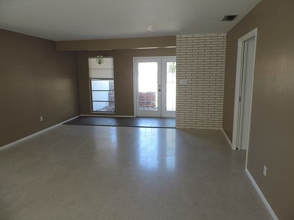 5th image of 3112 Dawson St