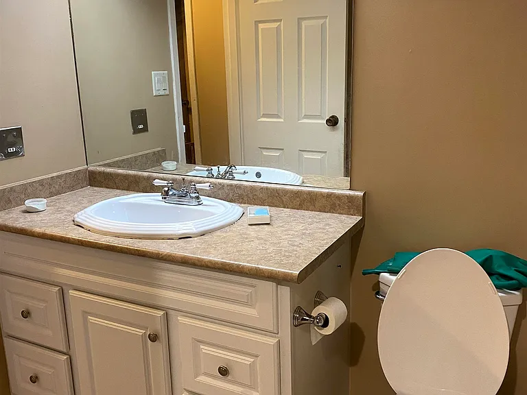 9867 Manchester Dr #515 — Photo 13