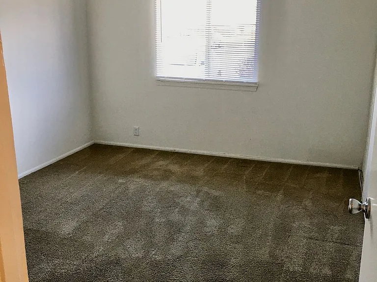 Villages on Madison Apartments — Photo 74