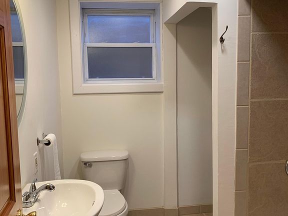 5th image of 3245 Pearl St APT 2
