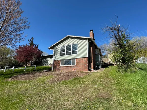 2211 S Ridge Rd, Rapid City, SD 57701