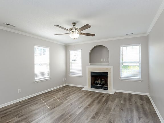 4th image of 6004 Bradford Ct
