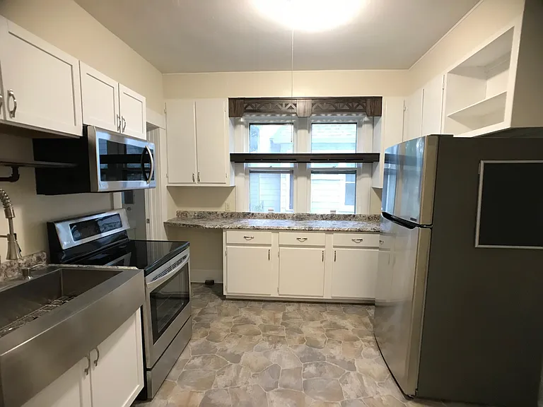 1541 D Ave NE #A — Photo 5