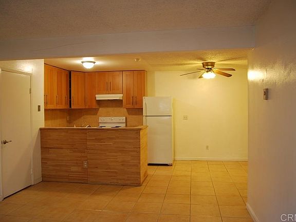 3rd image of 3549 Castle Glen Dr Unit 119