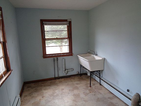laundry/utility room