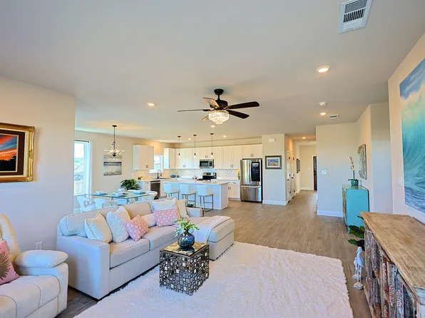 2415 Beverly Dr, Granbury, TX 76048