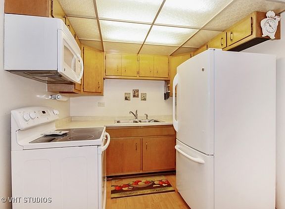 3rd image of 2800 Maple Ave Suite 1A