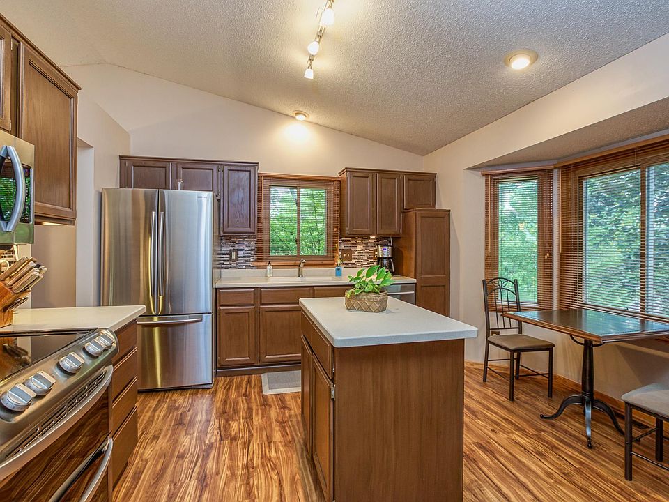 1st image of 15713 Forest Cir