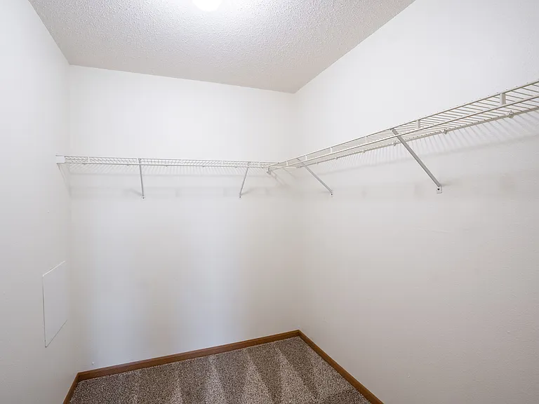 Fargo, ND Park Place Apartments | 32A | Closet