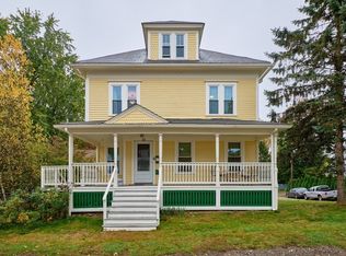 32 Wayne St, Worcester, MA 01603