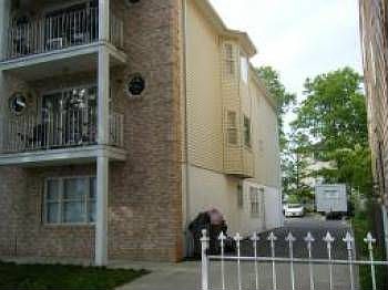 2nd image of 81 Grafton Ave