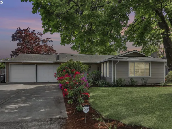 541 Pinedale Ave, Springfield, OR 97477