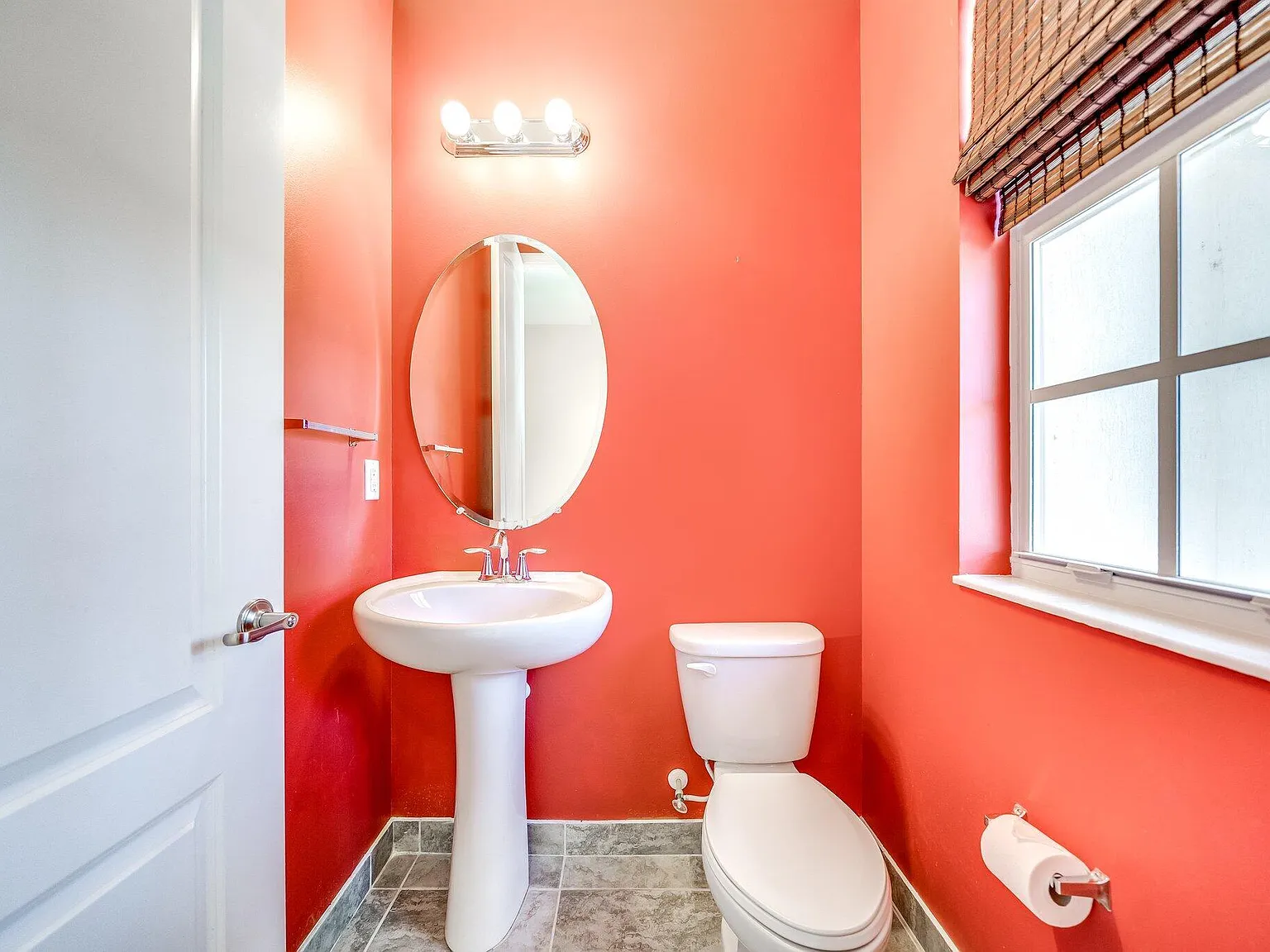 3 bed, 2.5 bath, 1807 sqft, $3,000 — Photo 4