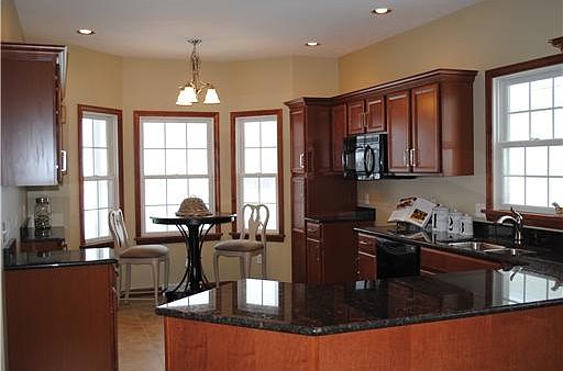 4th image of 673 Sun Valley Court Smt #32