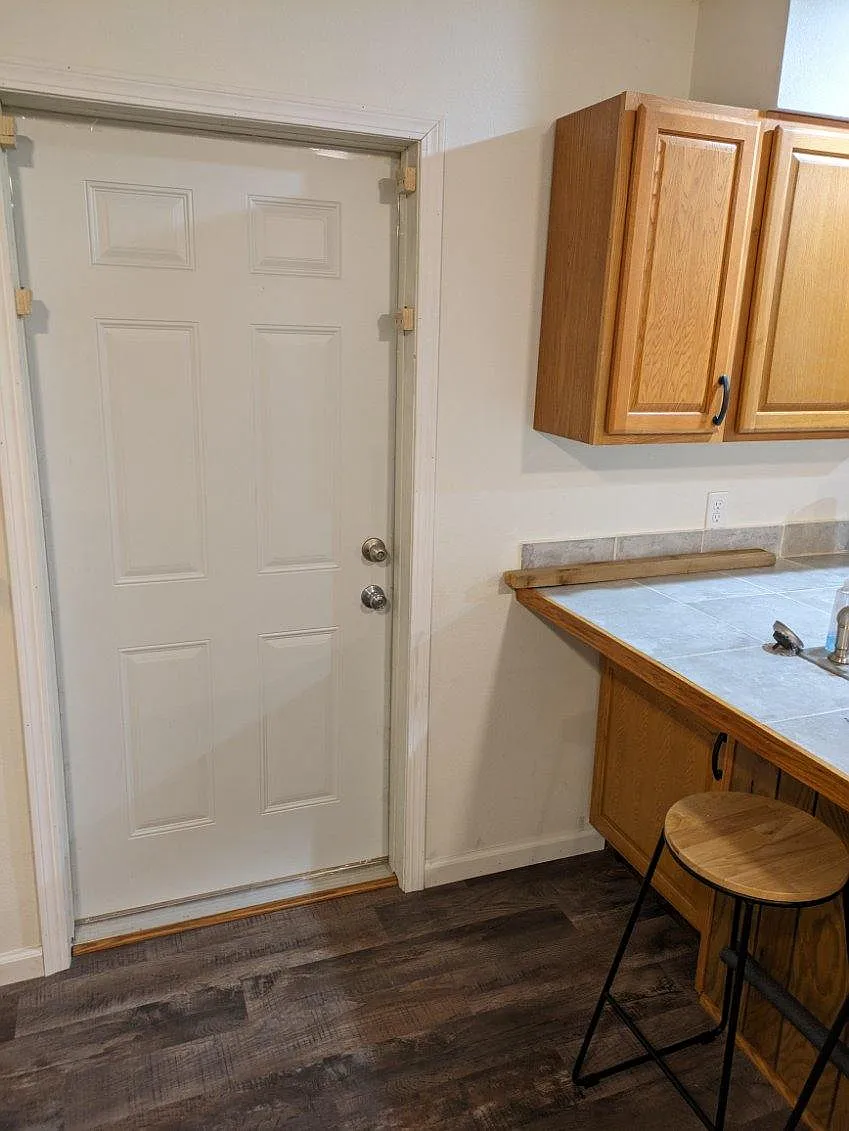 2 bed, 1200 sqft, $900 — Photo 3