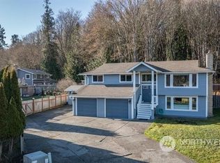 92 S Orchard Ln, Port Angeles, WA 98362