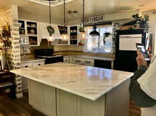 950 N 10th Pl, Aumsville, OR 97325