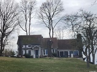 4 Childs Ln, Setauket, NY 11733