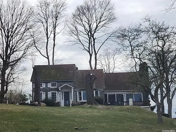 4 Childs Lane, Old Field, NY 11733