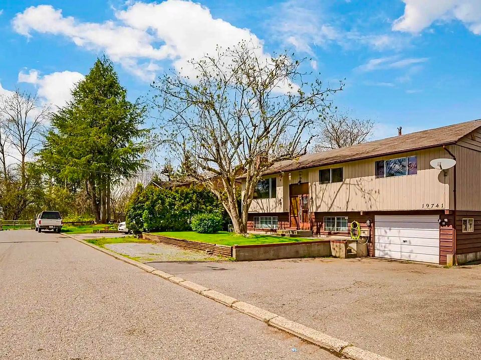 1st image of 19741 54a Ave