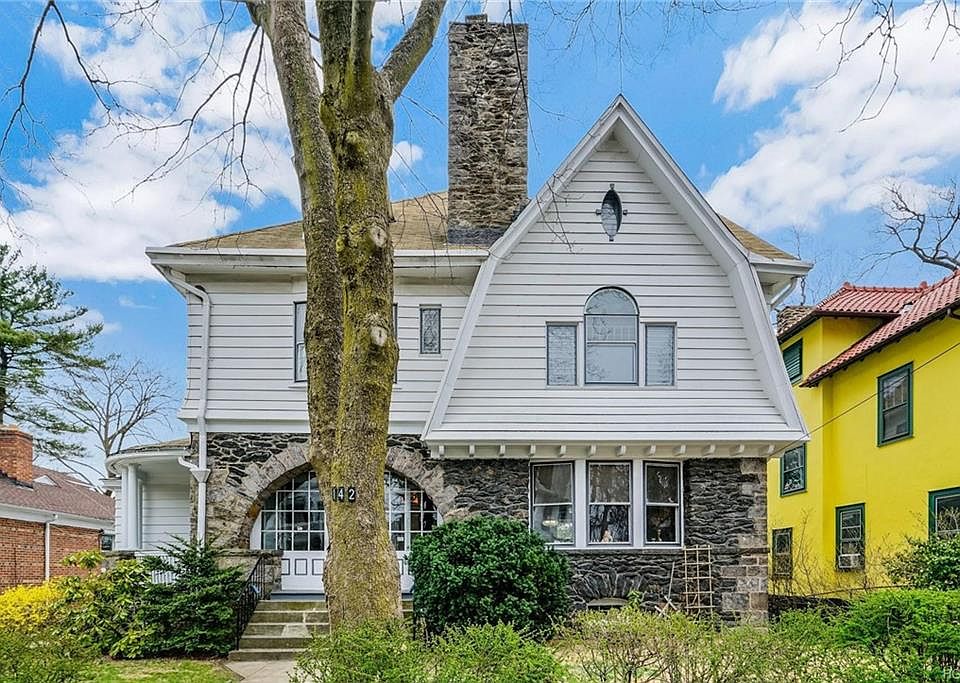 1st image of 142 Alta Ave
