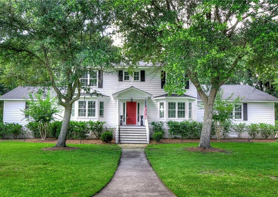 1st image of 204 Dunbar Dr