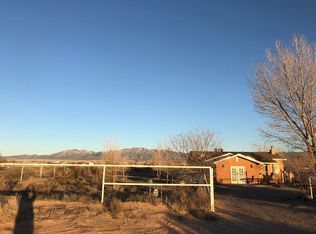 26 Rio Abajo Dr, Los Lunas, NM 87031