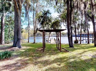 8 Harmony Hall Rd, Middleburg, FL 32068