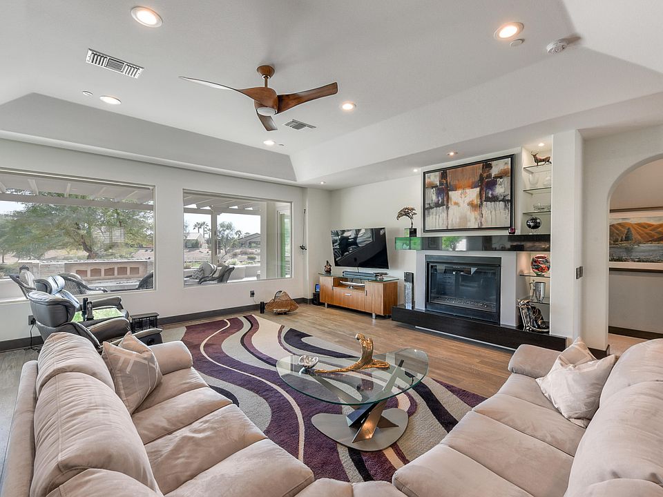 2nd image of 81179 Avenida Neblina