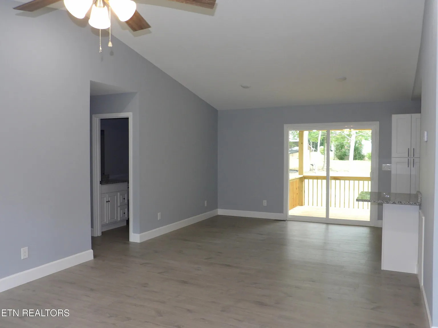 3 bed, 1232 sqft, $1,600 — Photo 3