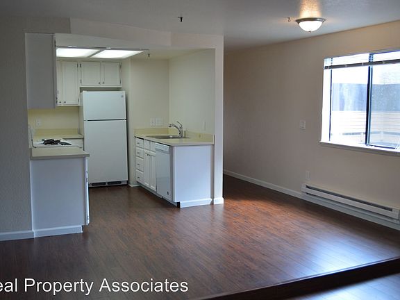 2nd image of 19921 19th Ave NE APT 406