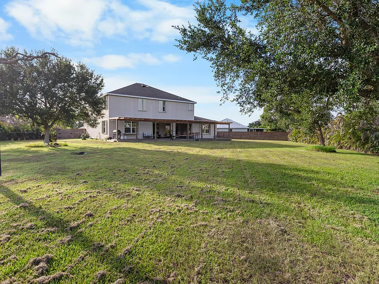 5648 NW Lorna Ct — Photo 55