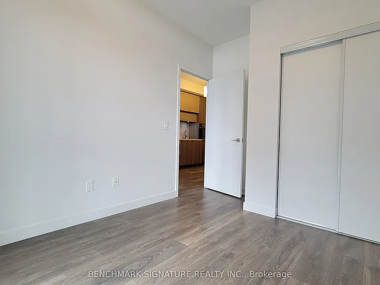 8 Eglinton Ave E #3003 — Photo 6