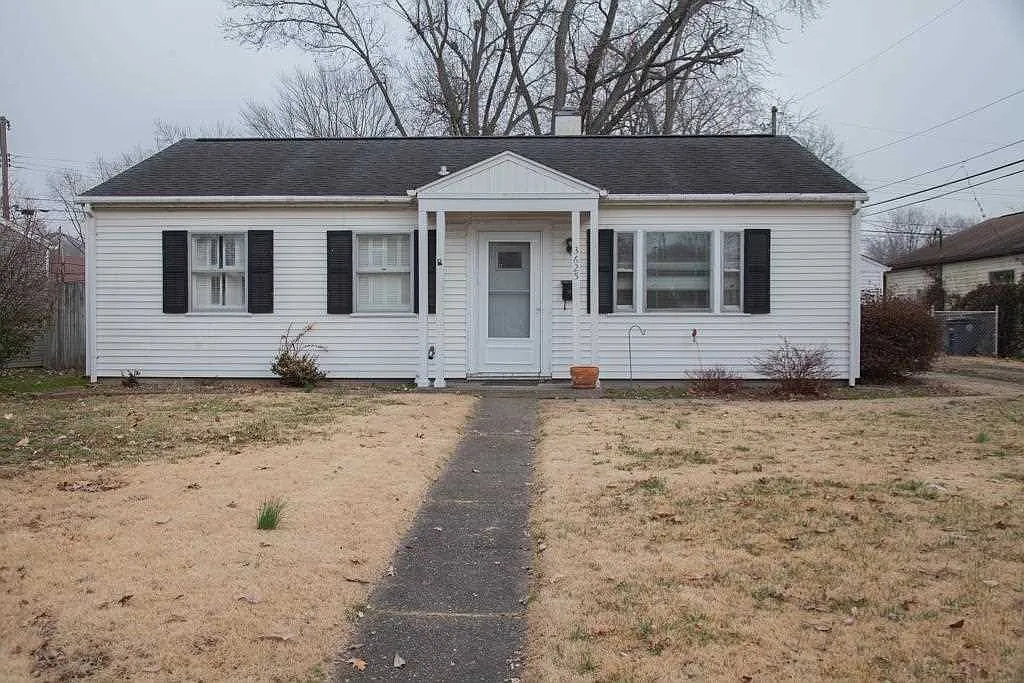 3625 Stratford Rd photo 1