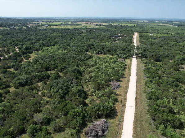 293 Red Oak Rd, Ovalo, TX 79541