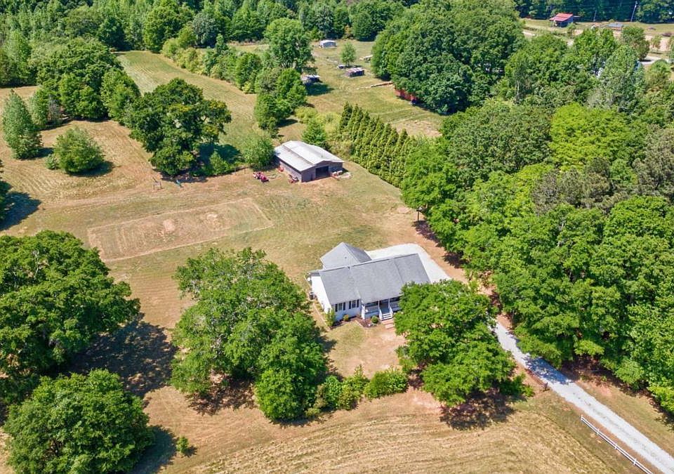 1st image of 1221 Barber Creek Rd